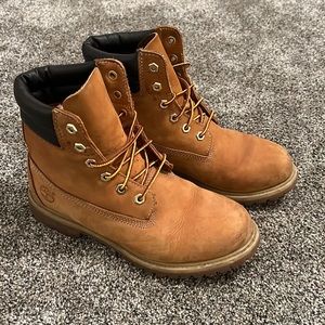 Timberland women’s 9m boots